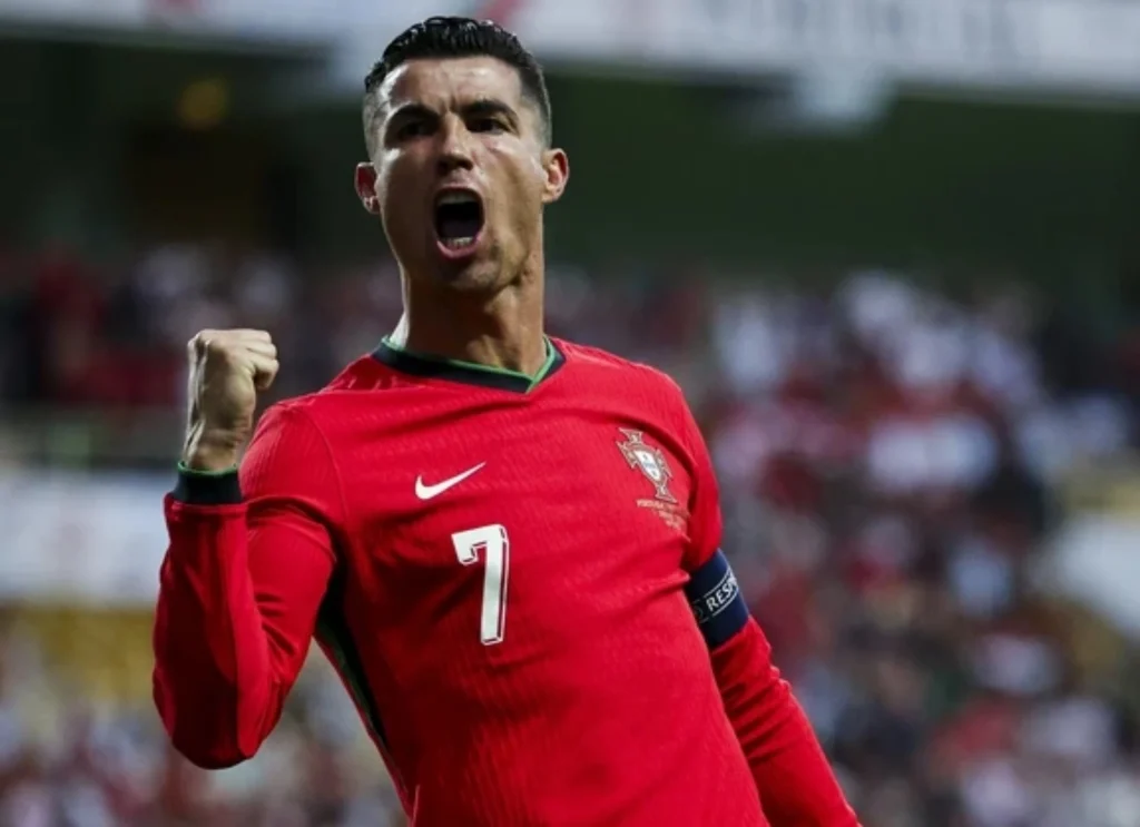 Cristiano Ronaldo là ai?